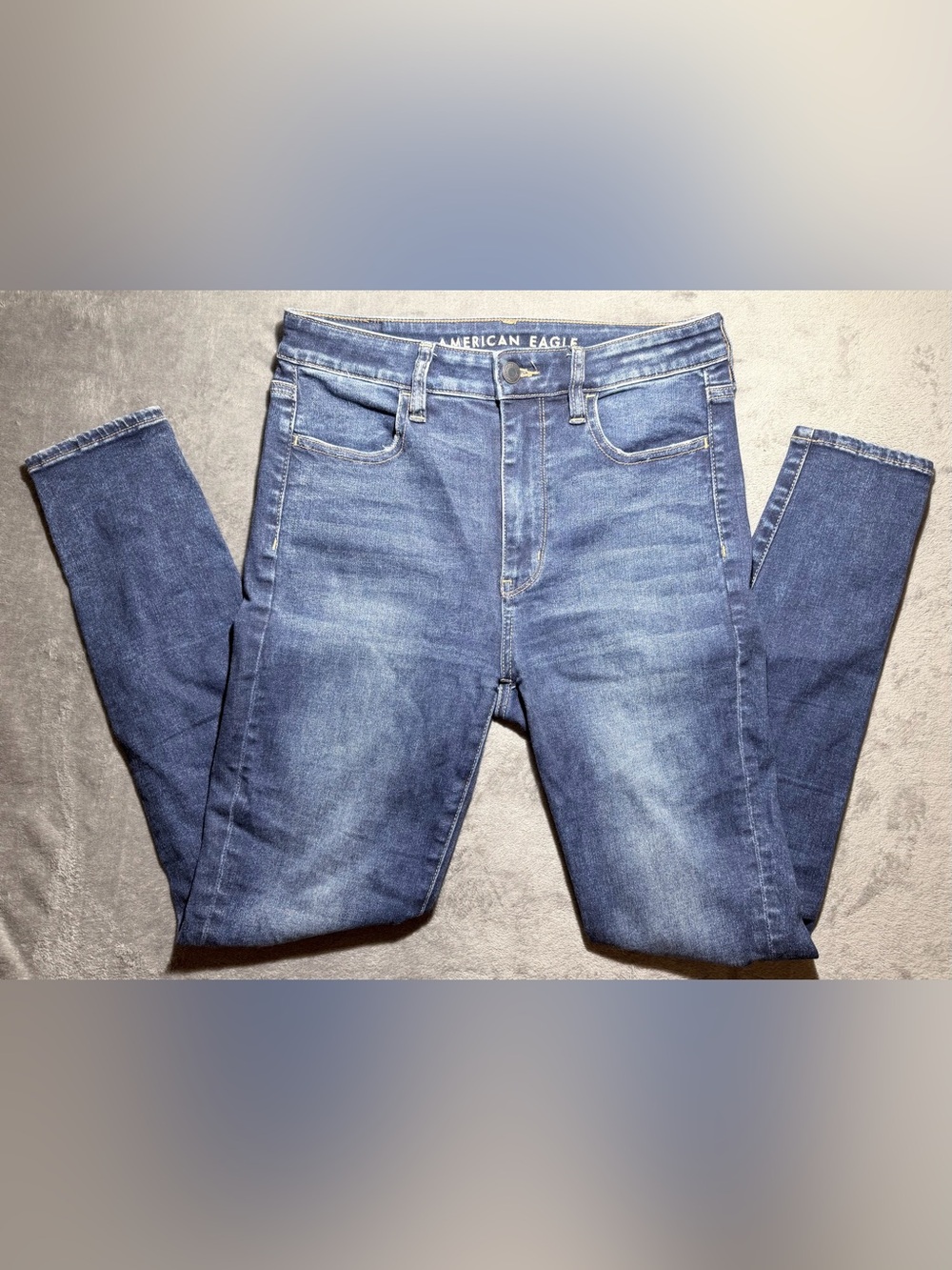 American Eagle Outfitters - Women’s Denim - Super Hi-Rise Jegging - 6 Short
